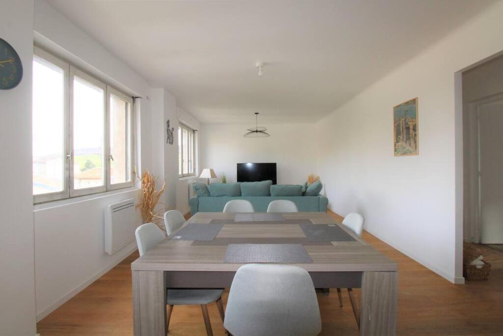 Joli Appartement Au Calme Lay-Saint-Christophe Dış mekan fotoğraf